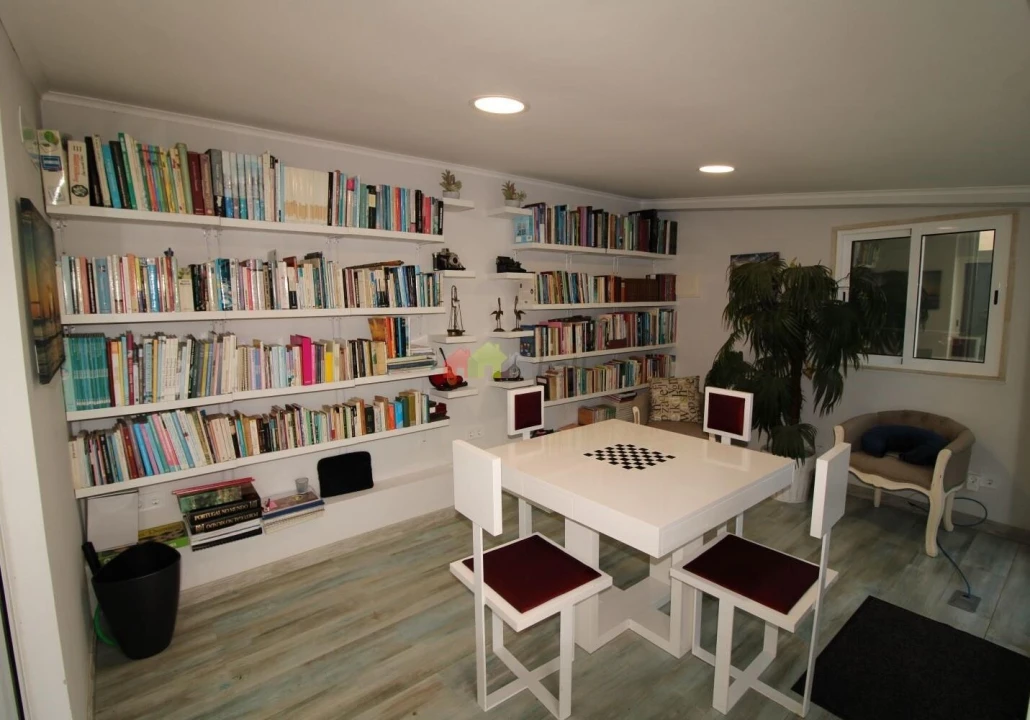 Quinta T3 para Venda em Santa Maria e São Miguel, São Martinho, São Pedro Penaferrim Foto 8