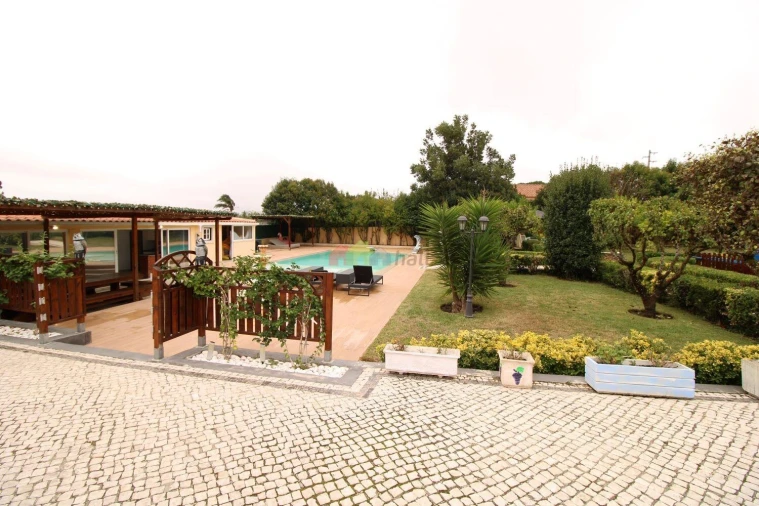 Quinta T3 para Venda em Santa Maria e São Miguel, São Martinho, São Pedro Penaferrim Foto 6