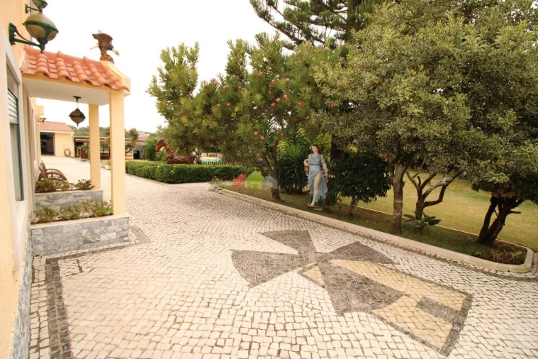 Quinta T3 para Venda em Santa Maria e São Miguel, São Martinho, São Pedro Penaferrim Foto 10