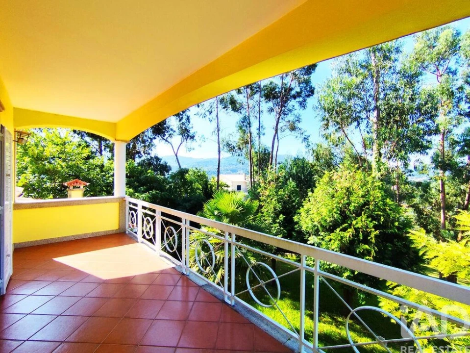 Moradia T5 para Venda em Refoios do Lima Foto 17