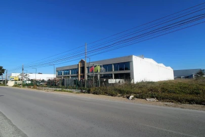Armazém para Venda em Quinta do Anjo