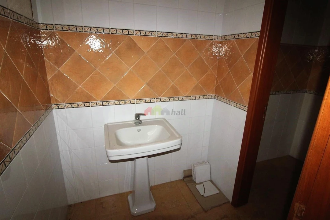 Armazém para Venda em Quinta do Anjo Foto 19