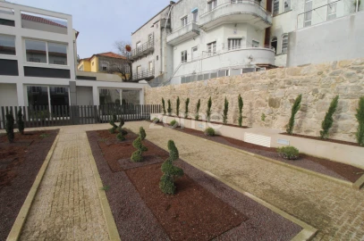 Moradia T3 para Venda em Santa Maria Maior e Monserrate e Meadela