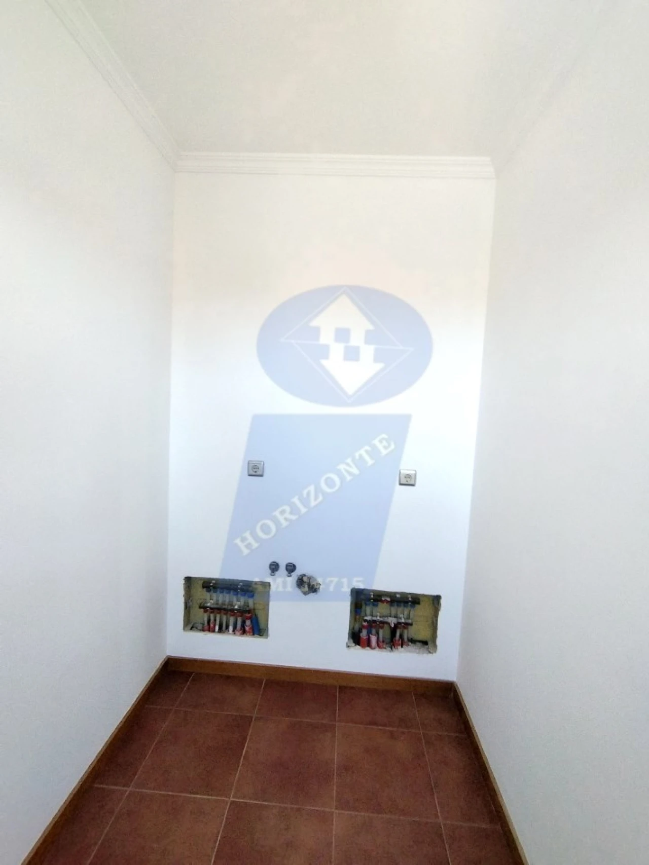 Apartamento T4 para Venda em Ouca Foto 8