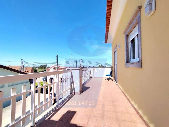 Apartamento T4 para Venda em Ouca Foto 43