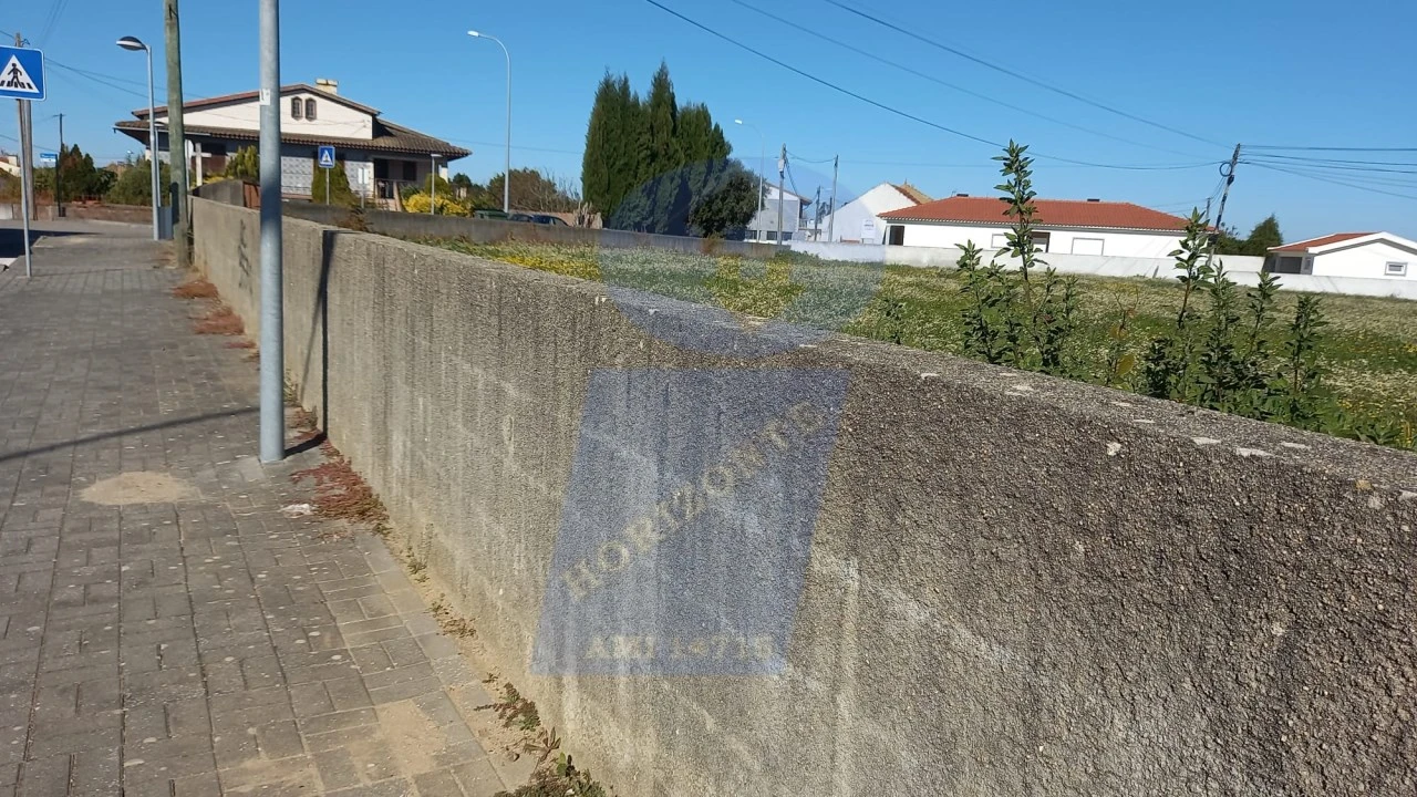 Terreno para Venda em Oiã Foto 6