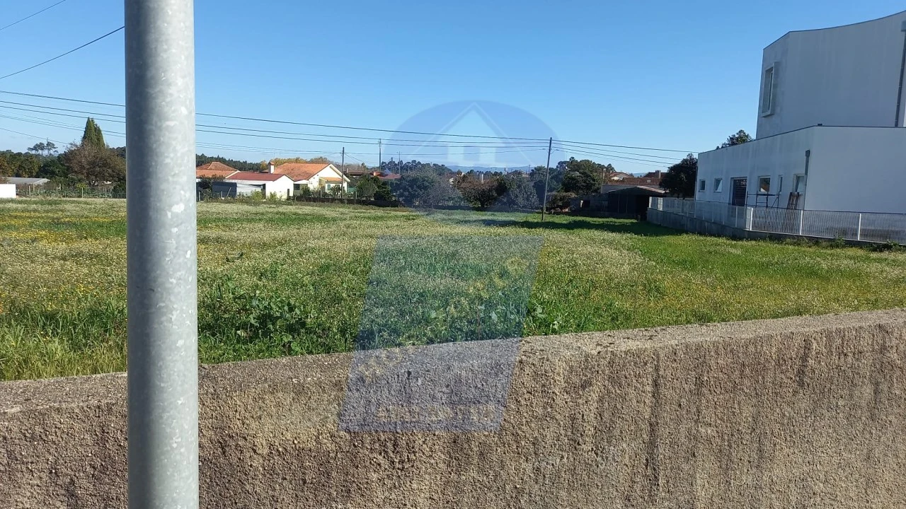 Terreno para Venda em Oiã Foto 10