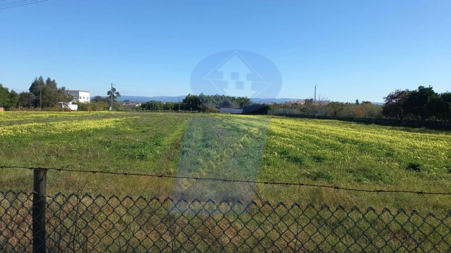 Terreno para Venda em Oiã