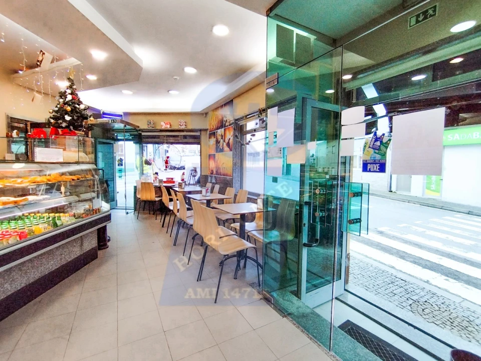 Negócio para Venda em Rio Tinto Foto 1