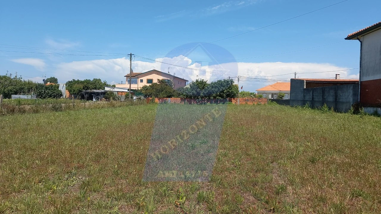 Terreno para Venda em Requeixo, Nossa Senhora de Fátima e Nariz Foto 1