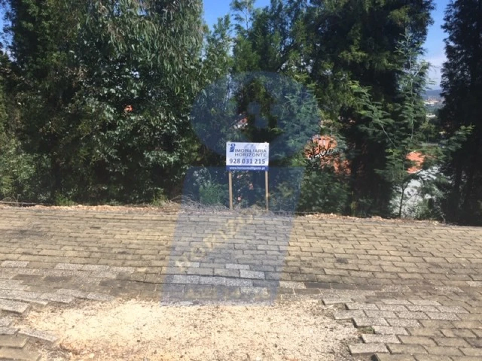 Terreno para Venda em Moita Foto 4