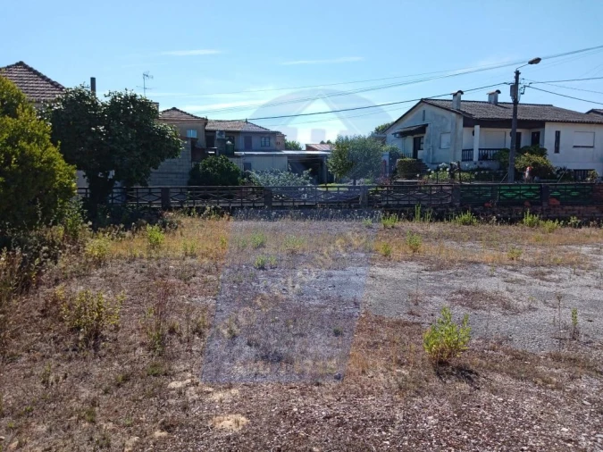 Terreno para Venda em Aguada de Cima Foto 2