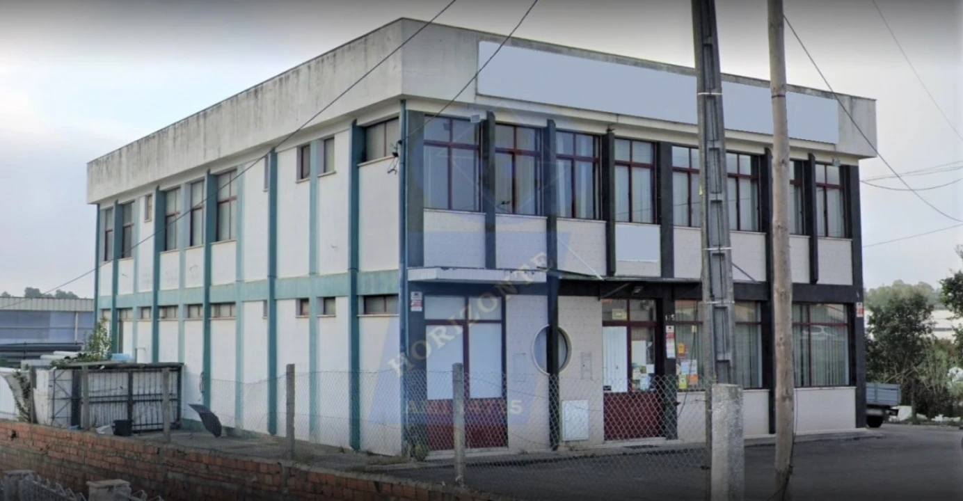 Armazém para Venda em Oiã Foto 1