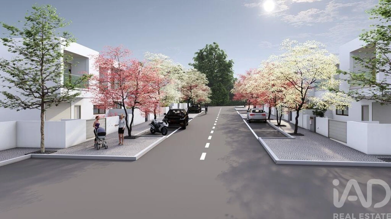 Moradia T4 para Venda em Luz Foto 5