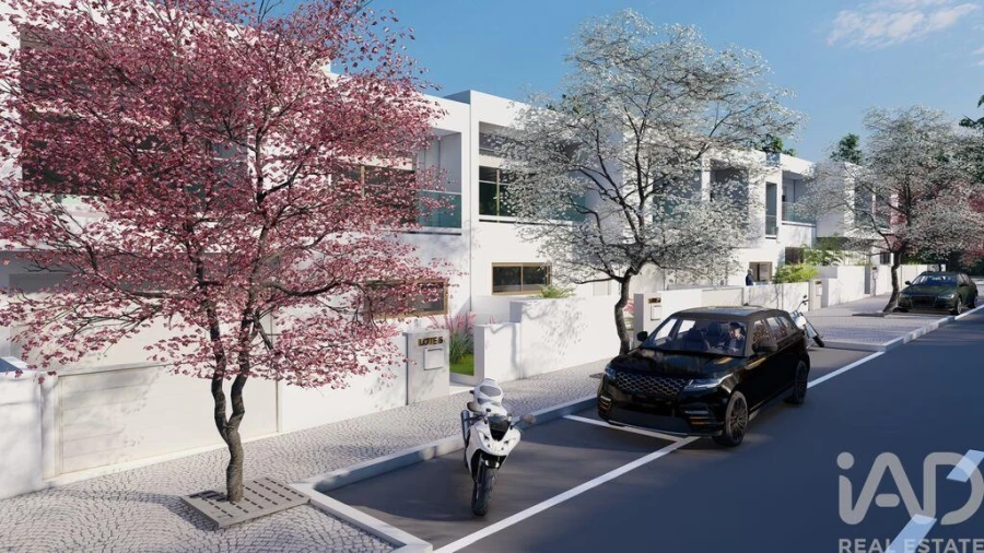 Moradia T4 para Venda em Luz Foto 6