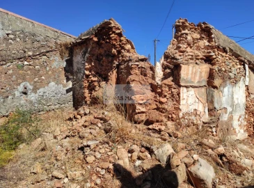 Terreno para Venda em Lagos (São Sebastião e Santa Maria)