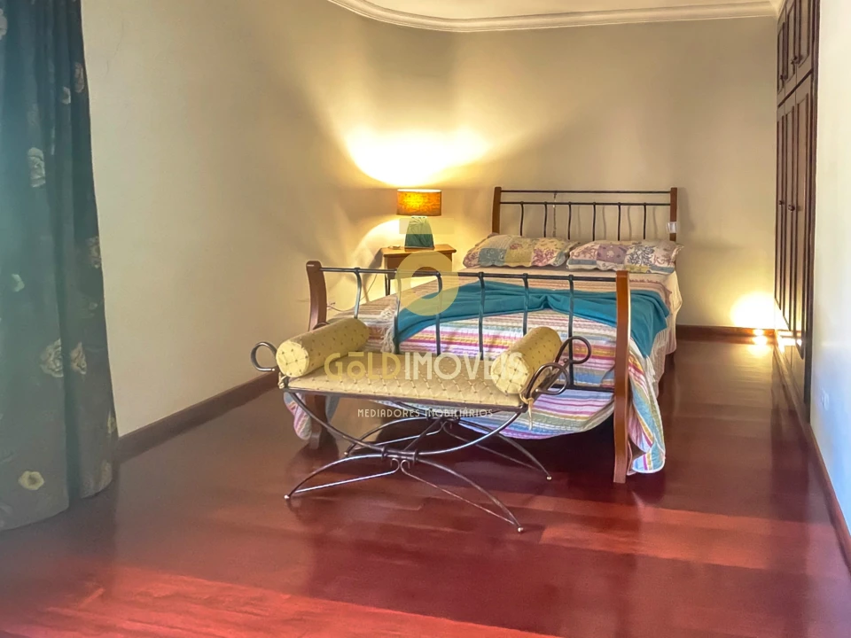 Moradia T4 para Venda em Sobrado e Bairros Foto 28