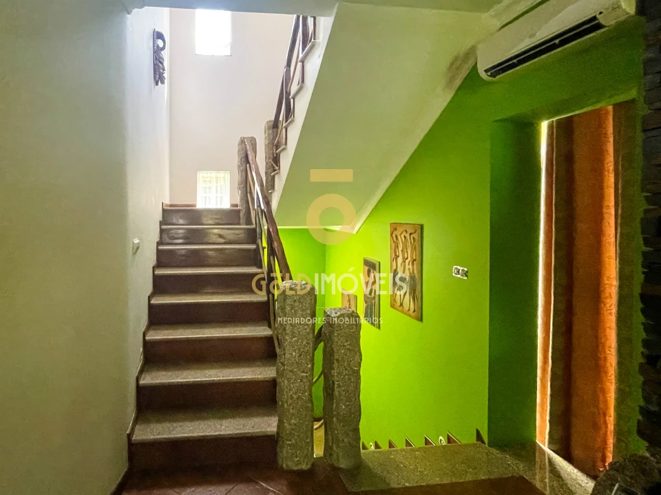 Moradia T4 para Venda em Sobrado e Bairros Foto 40