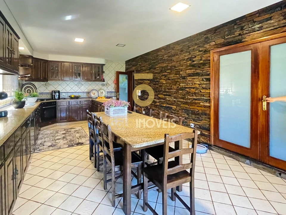 Moradia T4 para Venda em Sobrado e Bairros Foto 49