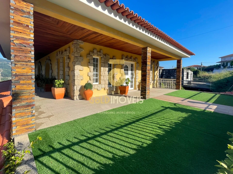 Moradia T4 para Venda em Sobrado e Bairros Foto 14