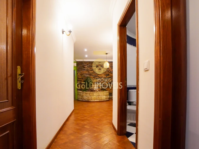 Moradia T4 para Venda em Sobrado e Bairros Foto 11