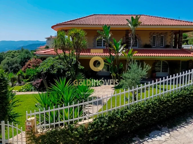 Moradia T4 para Venda em Sobrado e Bairros Foto 2