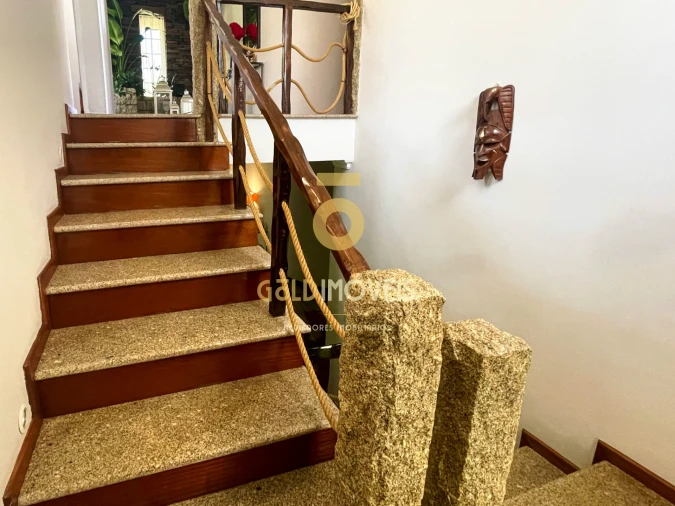 Moradia T4 para Venda em Sobrado e Bairros Foto 38