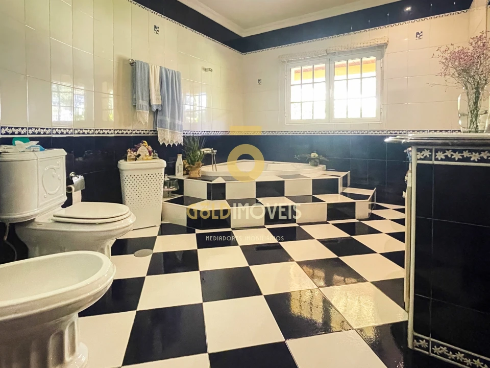 Moradia T4 para Venda em Sobrado e Bairros Foto 19