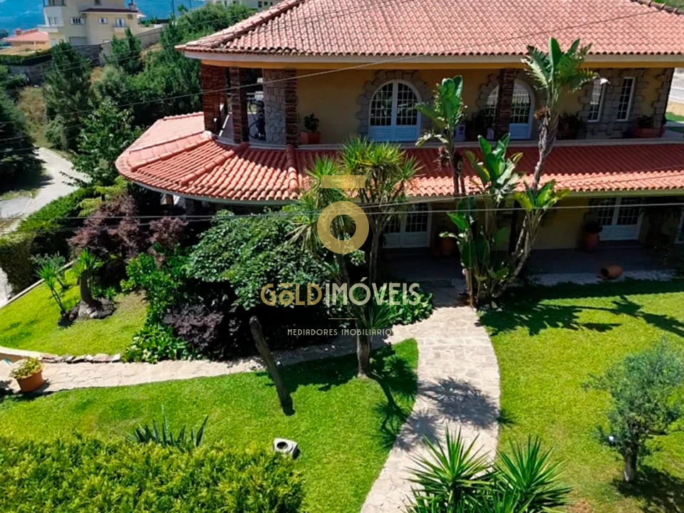 Moradia T4 para Venda em Sobrado e Bairros Foto 4