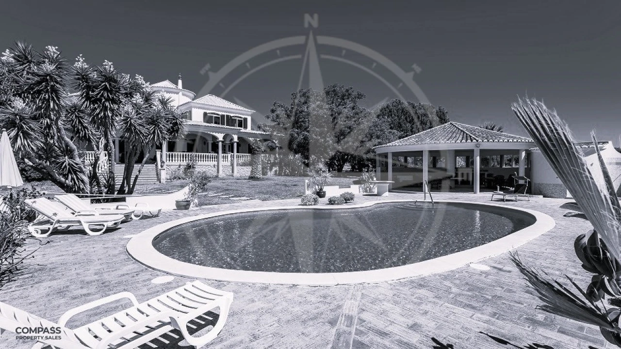 Moradia T6 para Venda em Conceição e Cabanas de Tavira Foto 1