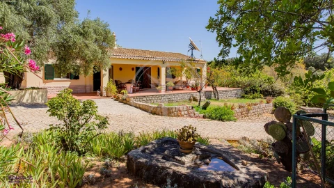 Moradia T6 para Venda em Conceição e Cabanas de Tavira