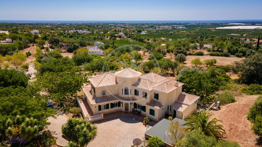 Moradia T6 para Venda em Conceição e Cabanas de Tavira Foto 3