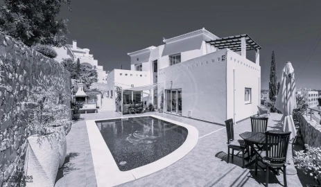 Moradia T4 para Venda em Tavira (Santa Maria e Santiago)
