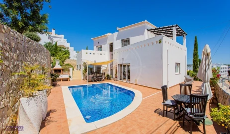 Moradia T4 para Venda em Tavira (Santa Maria e Santiago)