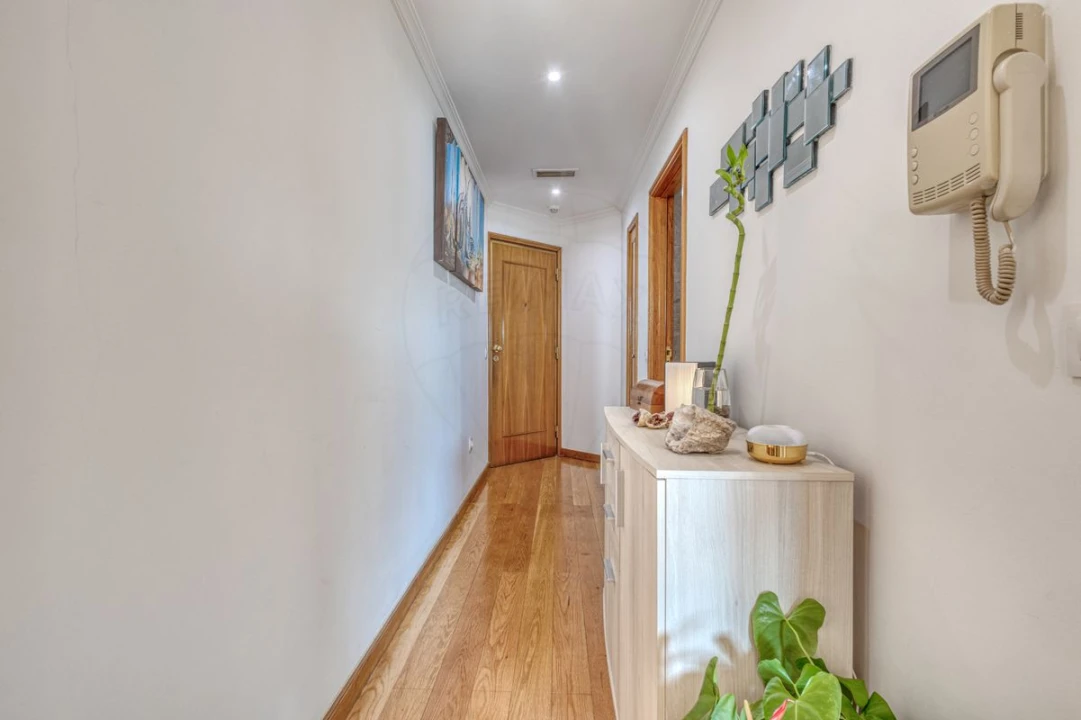 Apartamento T1 para Venda em Santa Marinha e São Pedro da Afurada Foto 9