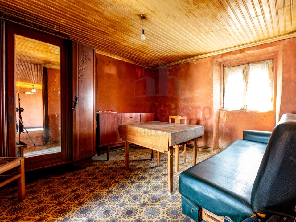 Moradia T3 para Venda em Lamegal Foto 6