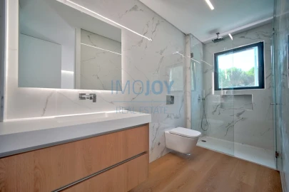 Moradia T4 para Venda em Alcabideche