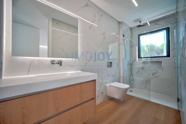 Moradia T4 para Venda em Alcabideche Foto 35