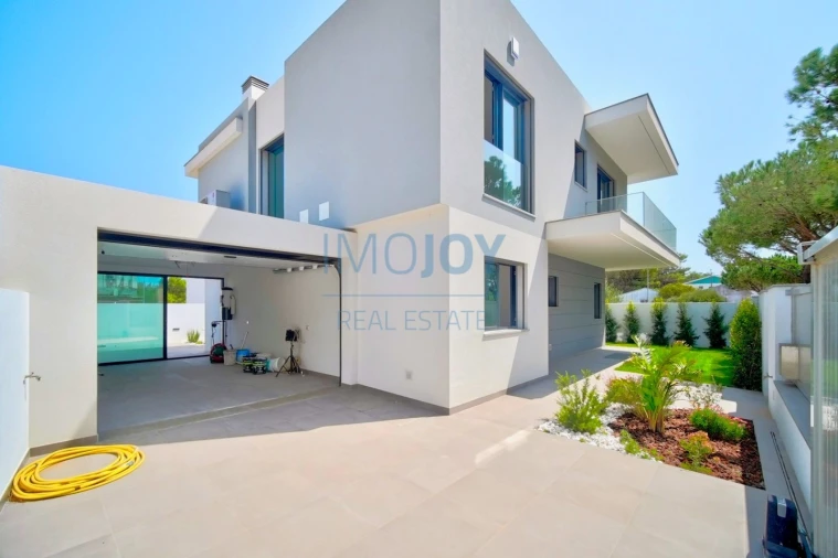 Moradia T4 para Venda em Alcabideche Foto 45
