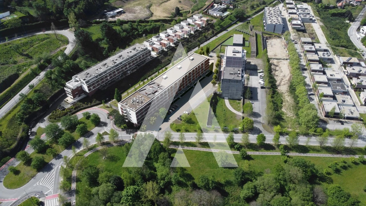 Apartamento T4 para Venda em Costa Foto 3