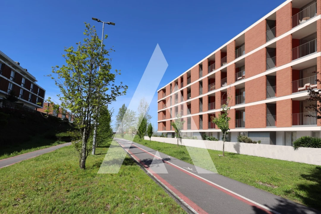 Apartamento T4 para Venda em Costa Foto 14