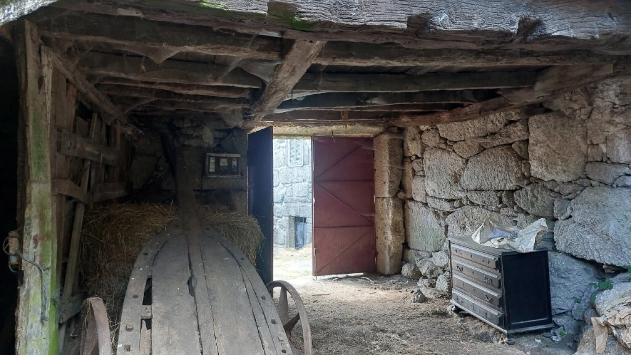 Moradia para Venda em Chorense e Monte Foto 4