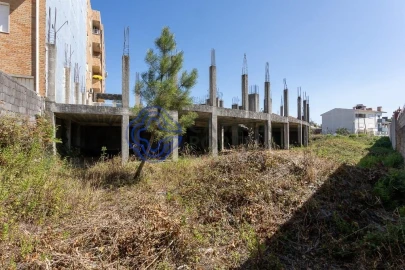 Terreno para Venda em Campo e Sobrado