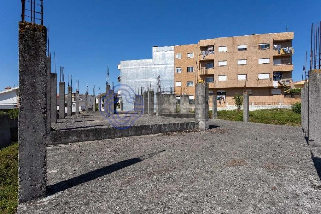 Terreno para Venda em Campo e Sobrado Foto 7