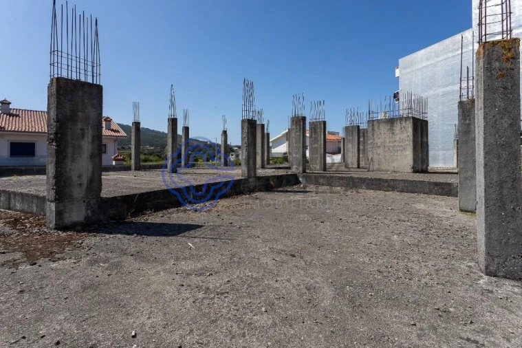 Terreno para Venda em Campo e Sobrado Foto 8