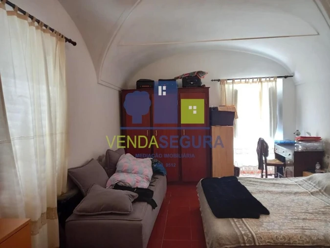 Moradia T5 para Venda em Amareleja Foto 9