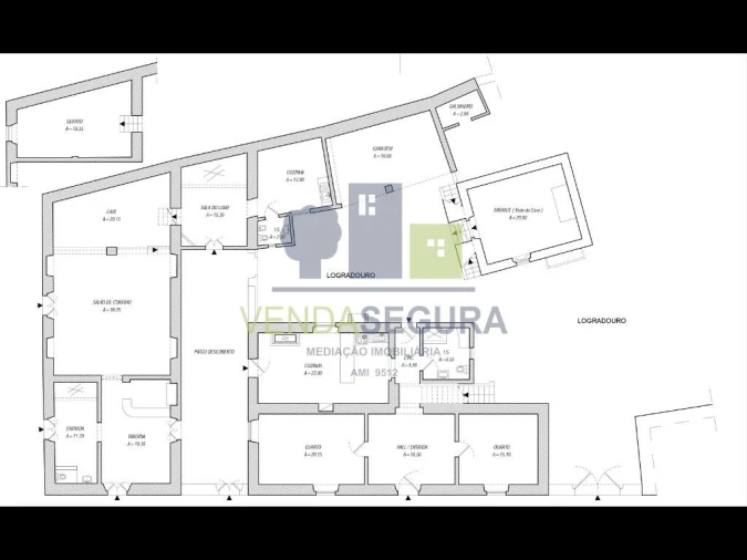 Moradia T5 para Venda em Amareleja Foto 3