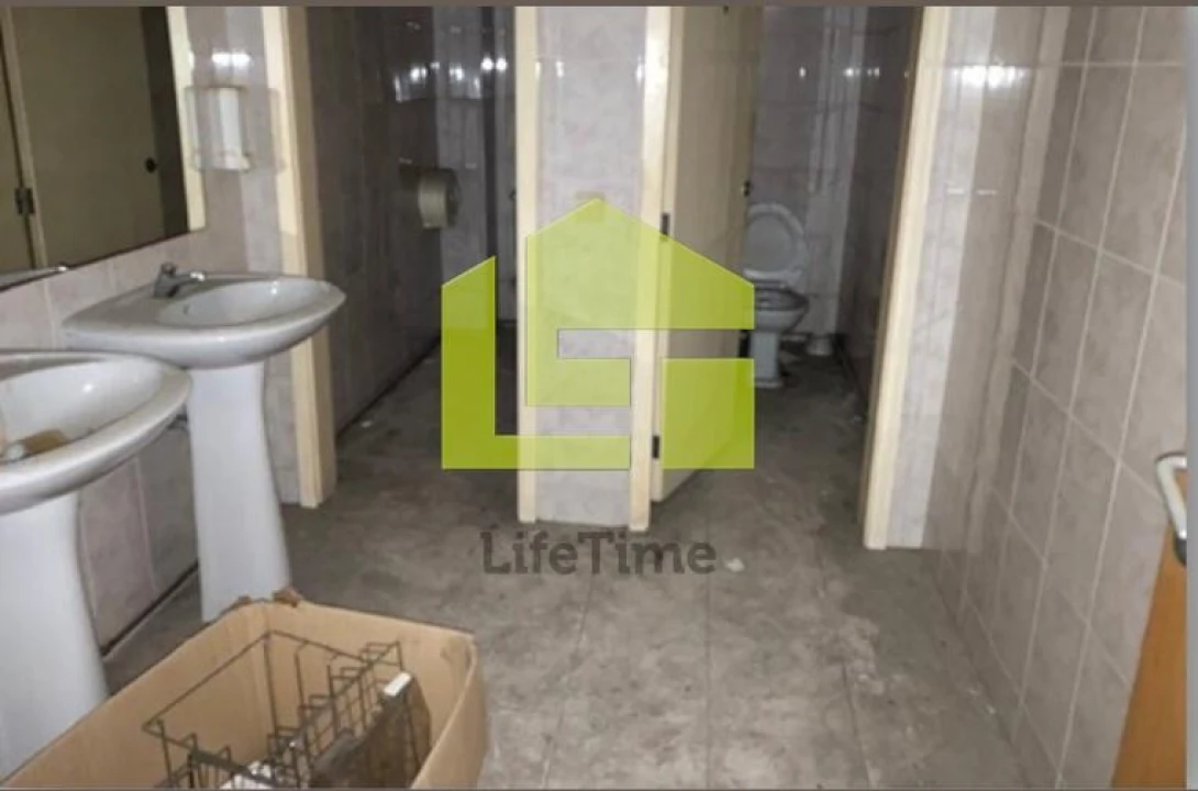 Loja para Venda em Lordelo do Ouro e Massarelos Foto 8