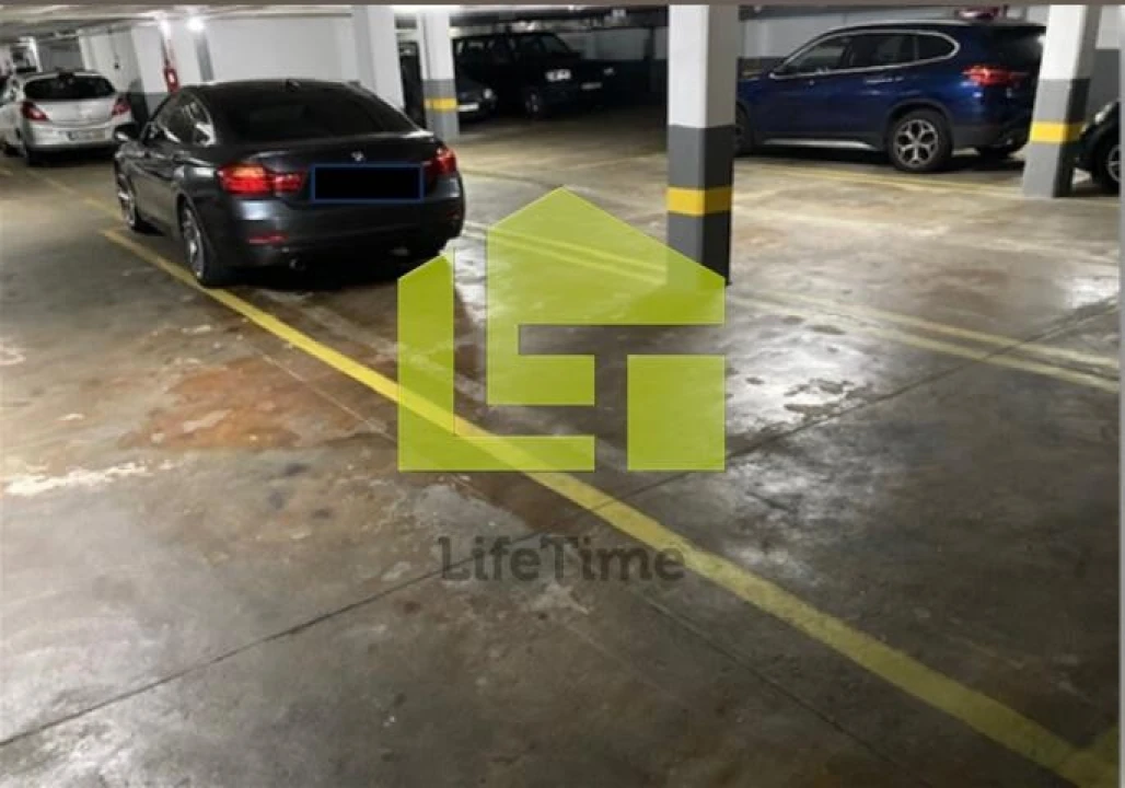 Loja para Venda em Lordelo do Ouro e Massarelos Foto 12