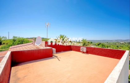 Moradia T3 para Venda em Santa Barbara de Nexe